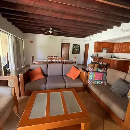 Las Quintas Y Hostal